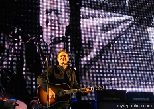 bryan-adams-concert-in-kathmandu-nepal-bryanadams-nepal-pictures-video